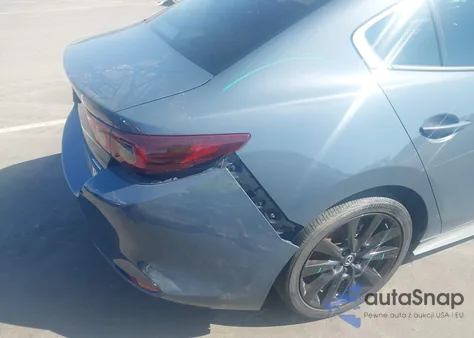 2023 Mazda Mazda3 2.5 S Carbon Edition z USA, uszkodzony, nr VIN 3MZBPACMXPM376931